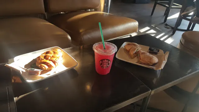 Starbucks San Jerónimo