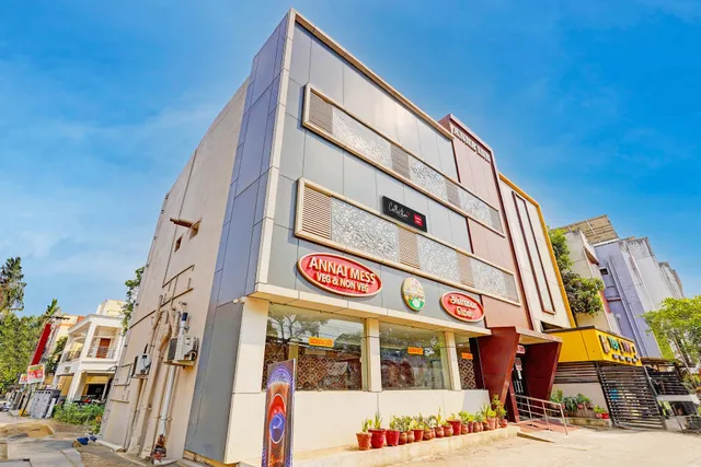 Super Hotel O Perungalathur Near Bus Stand