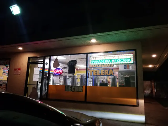 La Nueva Mexican Bakery