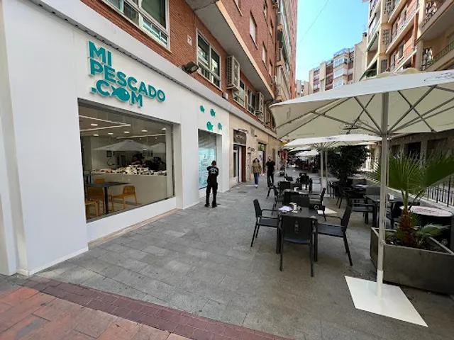 El Pez Que Se Muerde La Cola