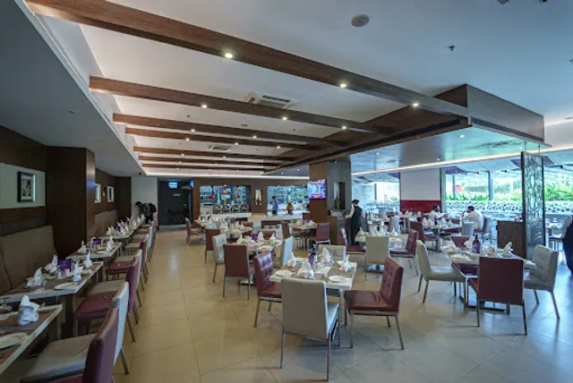 Cafe Jade - All Day Dining (24X7)