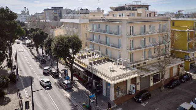 Amsterdam Suite Hotel & SPA