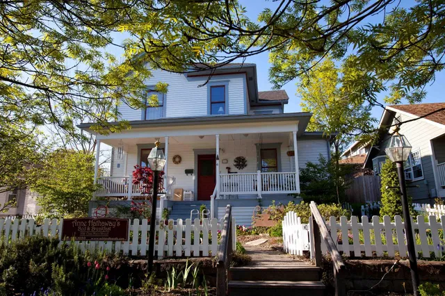 Anne Hathaway's Cottage