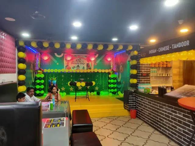 Lalit Food Court