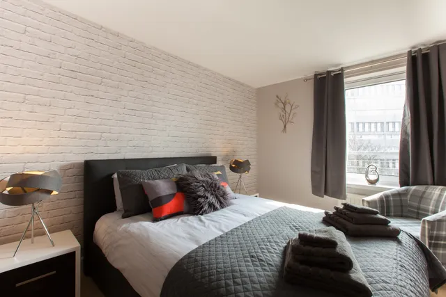 amazing apartments - Cables Wynd