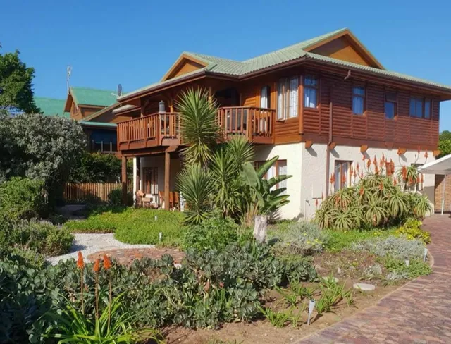 Brenton Bushbuck Lookout