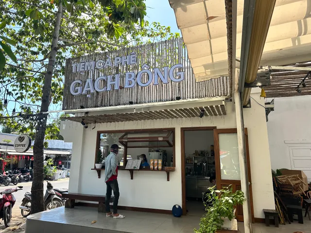 Tiệm trà và cà phê Gạch Bông