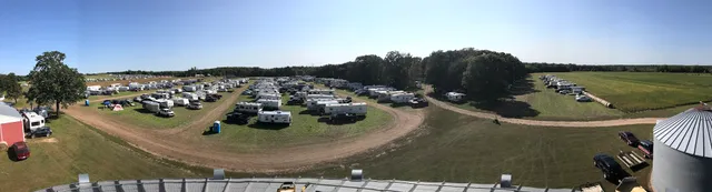 Chicken Coop Campground - Hay Days ONLY
