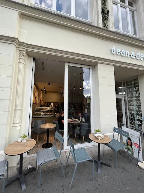 dean&david | Bowls, Salate, Curries & Snacks in Trier