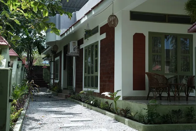 Ashiyana Cliff And Beach Resort