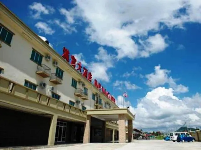 Han Palace Hotel, Semporna, Sabah.