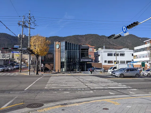 스타벅스 김해금관대로DT점