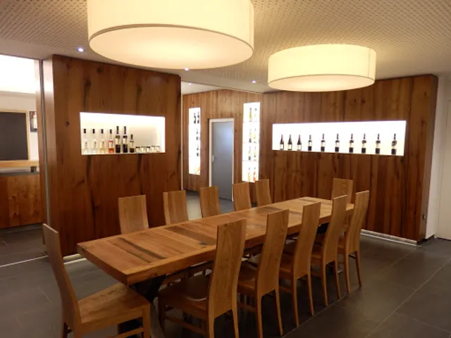 Rienth’s Weintreff "Zom Hasatanz"