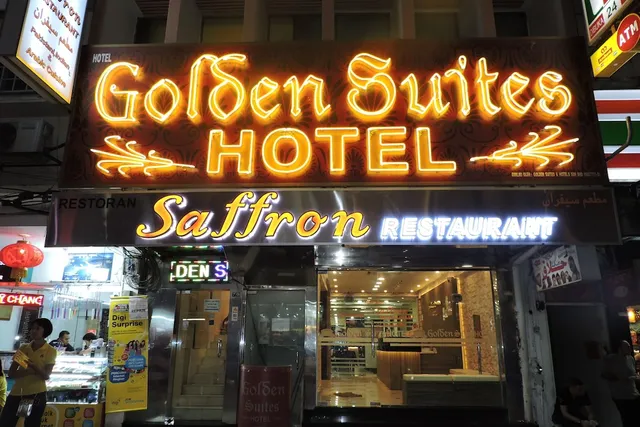 OYO 104 Golden Suit Hotel
