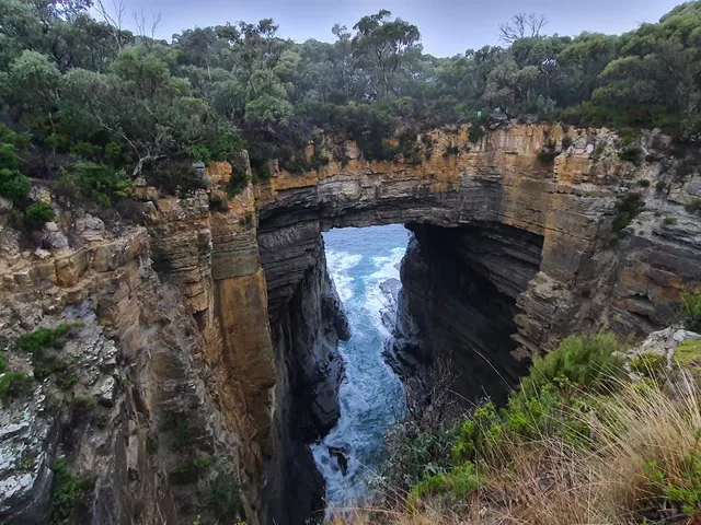 Tasmans Arch