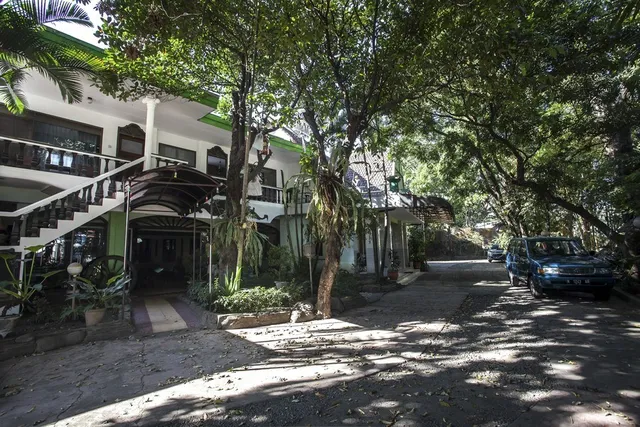 RedDoorz near Balai Kota Malang