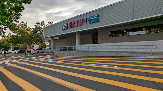 Chicken Meets Rice (inside Fremont 99 Ranch)