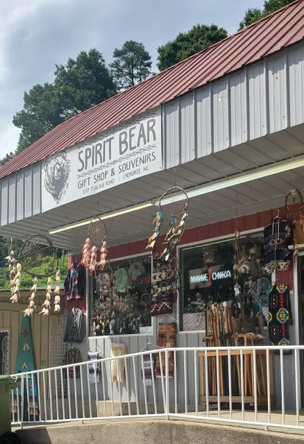 SPIRIT BEAR Gift shop & souvenirs