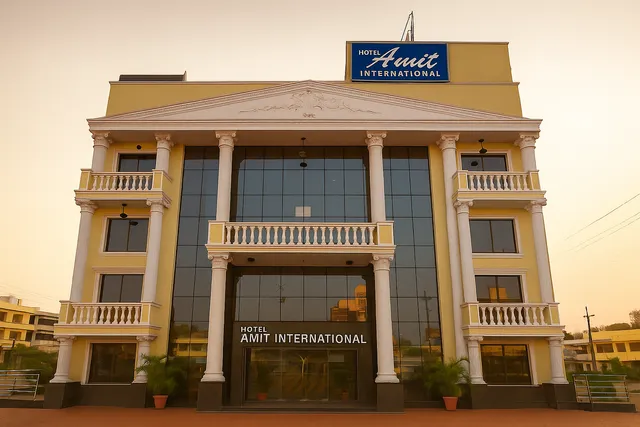 Hotel Amit International