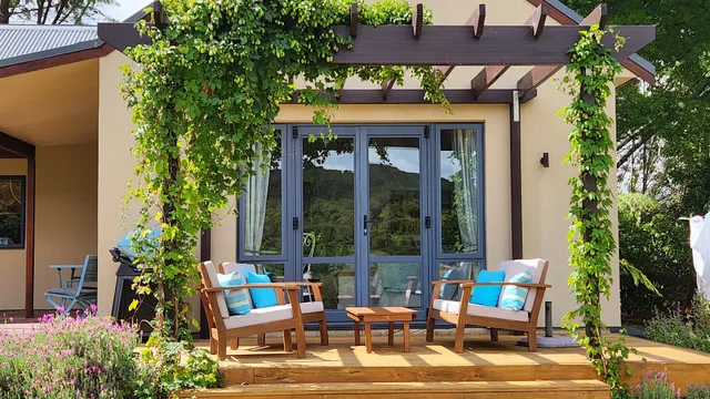 Boutique Art Retreat