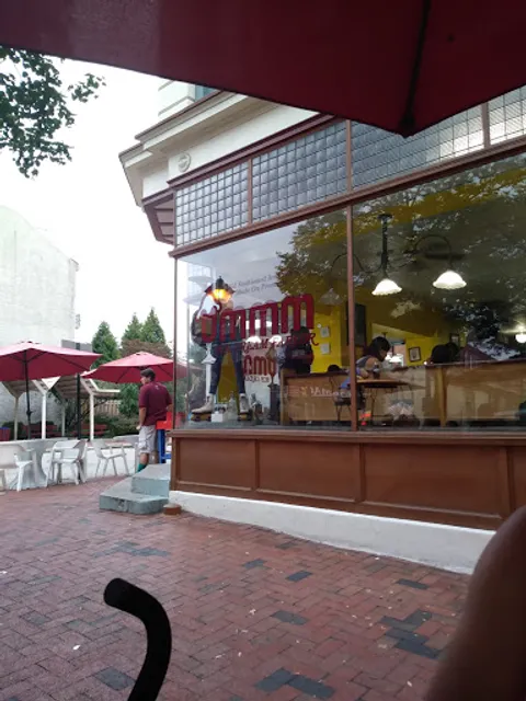 UMMM Ice Cream Parlor