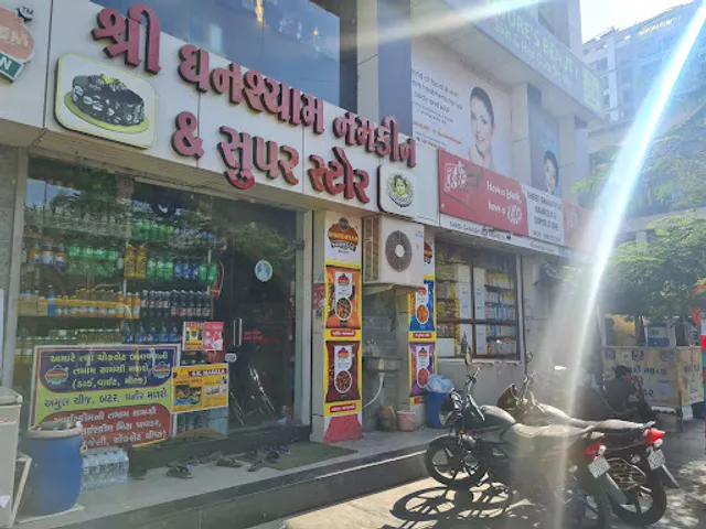 Shree Ghanshyam Namkeen