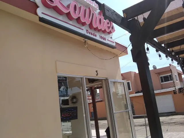 Pastelería Lourdes Valle Dorado