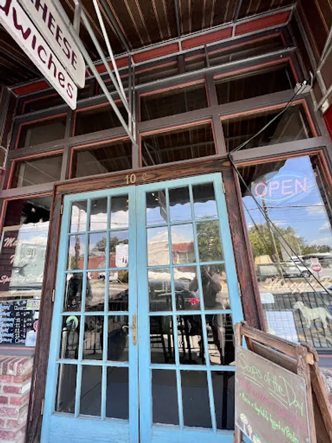 Maggie B's Wine & Specialty Store