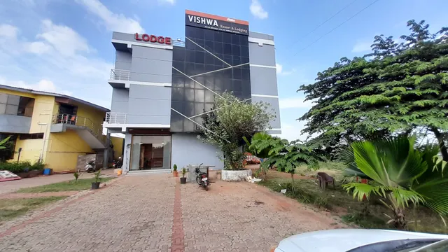 Hotel Vishwa Resort & Lodging
