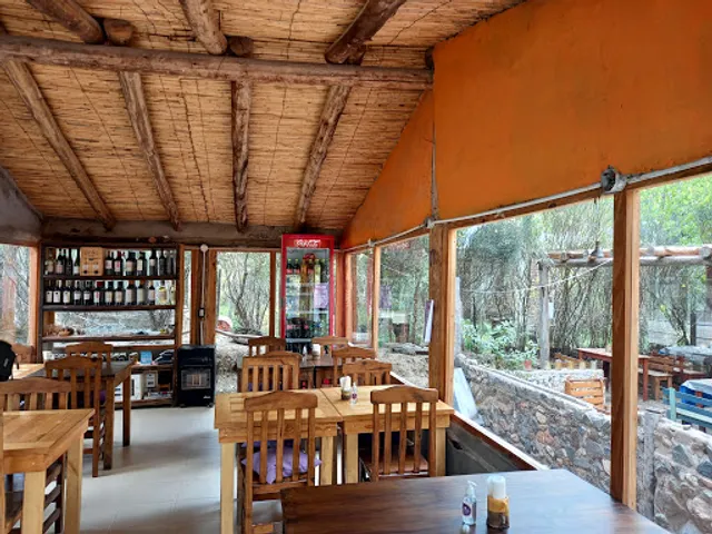 Trece Lunas Restobar-cultural