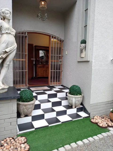 29onTait Guest House