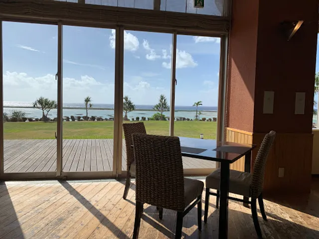 レストラン 凪 カルム