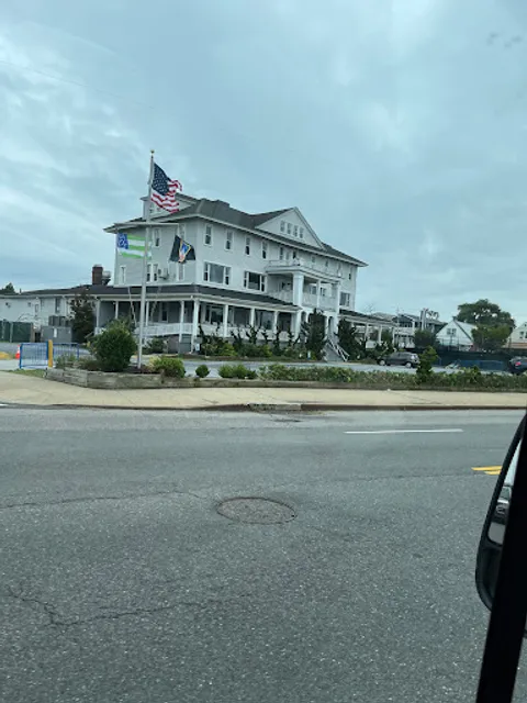 Belle Harbor Yacht Club
