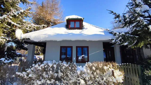 Trzy Modrzewie Pokoje Elżbiety Romańskiej