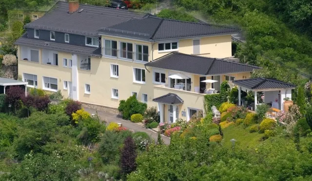 Villa Schaumburg - Boutique Hotel neben der Burg