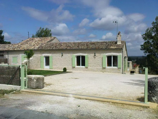 Gîte Le CHAI: Location gîte avec piscine, Hébergement, séjour (Dordogne)