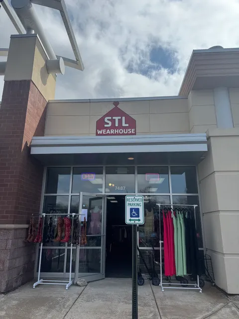 STL WEARHOUSE THRIFTQUE