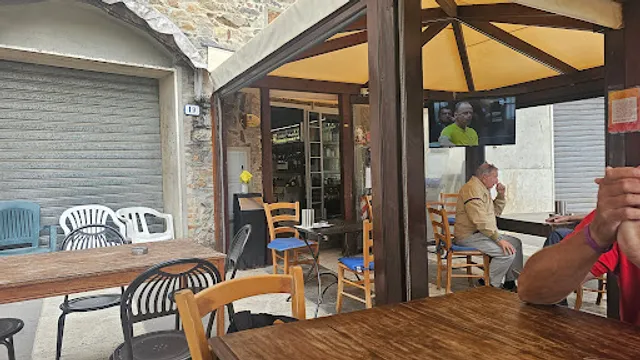 Benedetto Vino Di Giorgini Mircko E Massimiliano Snc