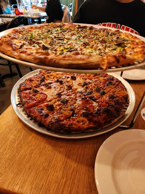 Danny's Pizza Tavern