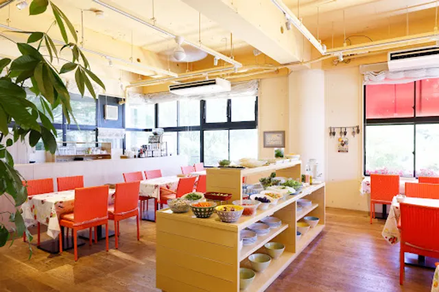 カフェ・スコーラ