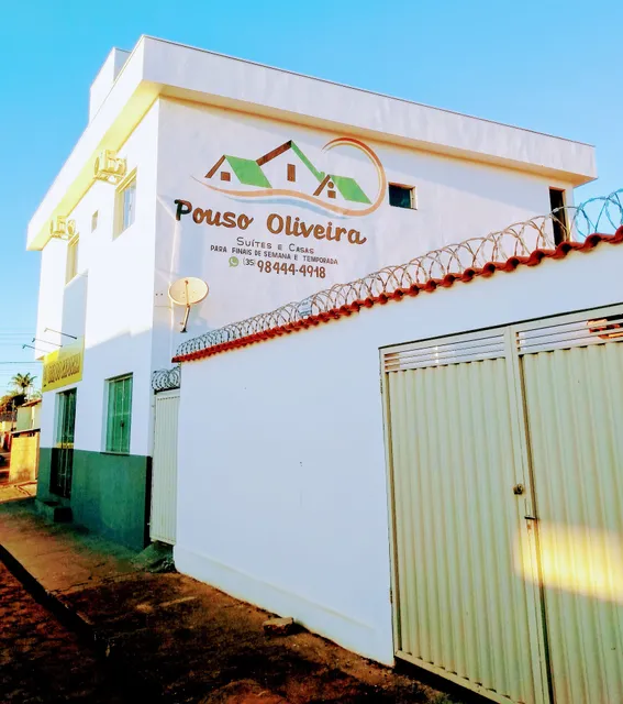 Pouso Oliveira Suítes