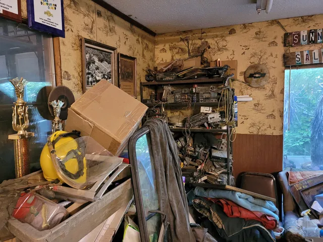 Sunnyside Auto Salvage