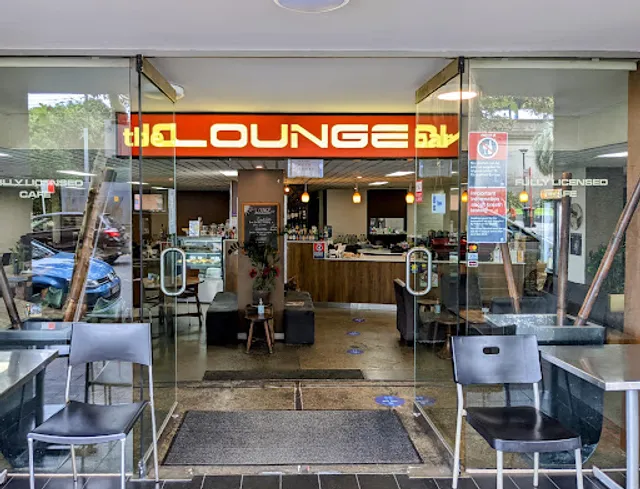 The Lounge Bar‎