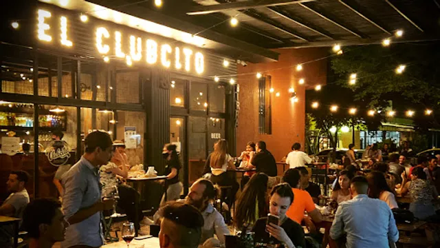 "EL CLUBCITO" Restaurante (Restobar)