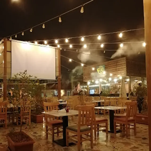 Qurnfel Lebanese Restaurant