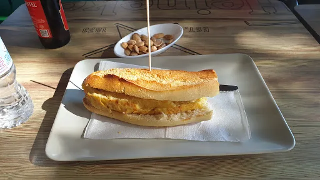 Mesón El Caporal - Grupo El Rincón del Castillo