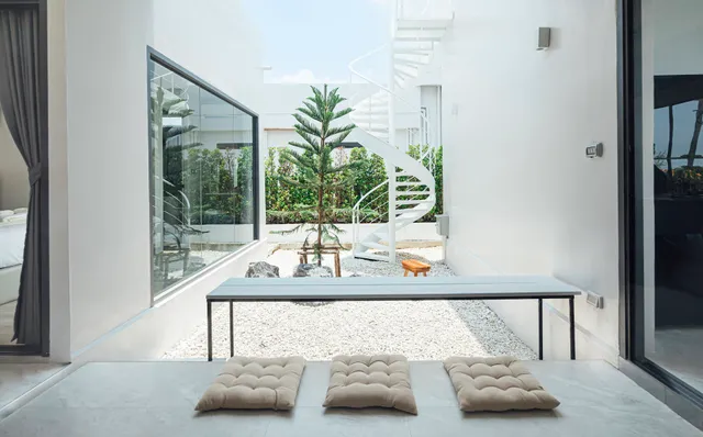 Sea Season Pool Villas