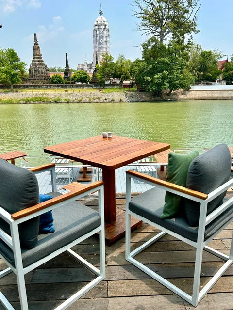 Eatery and Bar - ห้องอาหารอีเทอรี่ แอนด์ บาร์