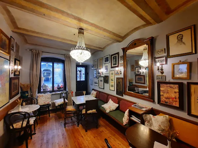 k.u.k. Hofbäckerei Café