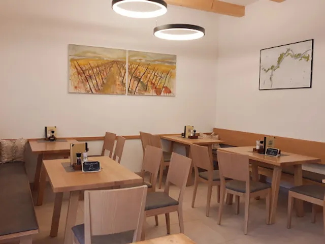 Weinbaubetrieb und Heurigenschank Schrefl-Wolf